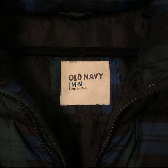 Old Navy Plaid Puffer Vest Jacket - Picture 5 of 7